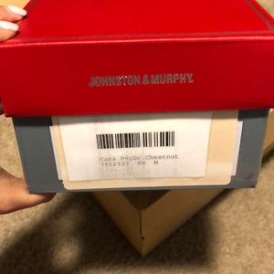 Johnston & Murphy flip flops